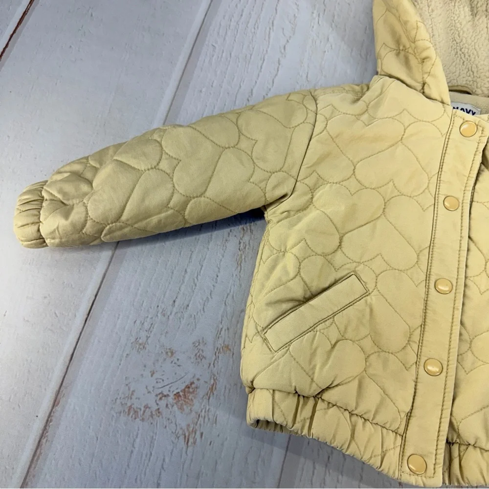 Old Navy‎ Toddler Quilted Hooded Jacket 3T Cream Fleece Lined